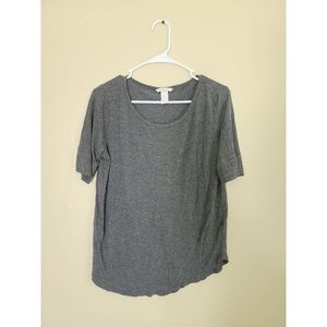 Gray short sleeve tee